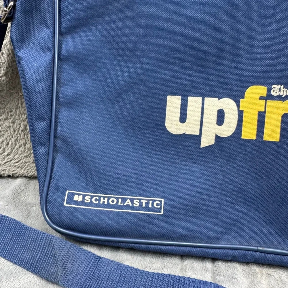 Scholastic NYT Upfront Messenger Bag Unisex OS Navy Blue Excellent Canvas Laptop